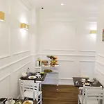 Unicum Bed & Breakfast 4*