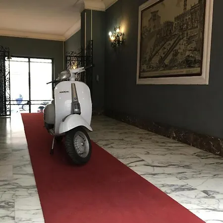 Oda ve Kahvaltı Unicum Roma