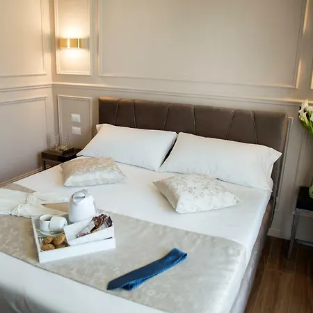 Unicum Oda ve Kahvaltı 4*