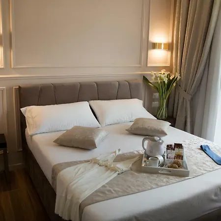 Couette-café Unicum 4*