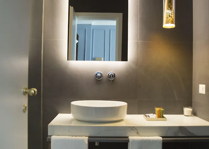 住宿加早餐酒店 Unicum 4*