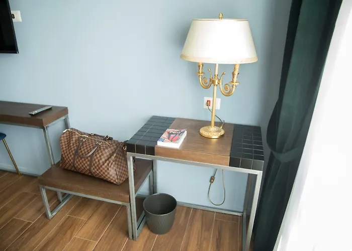 住宿加早餐酒店 Unicum 4*